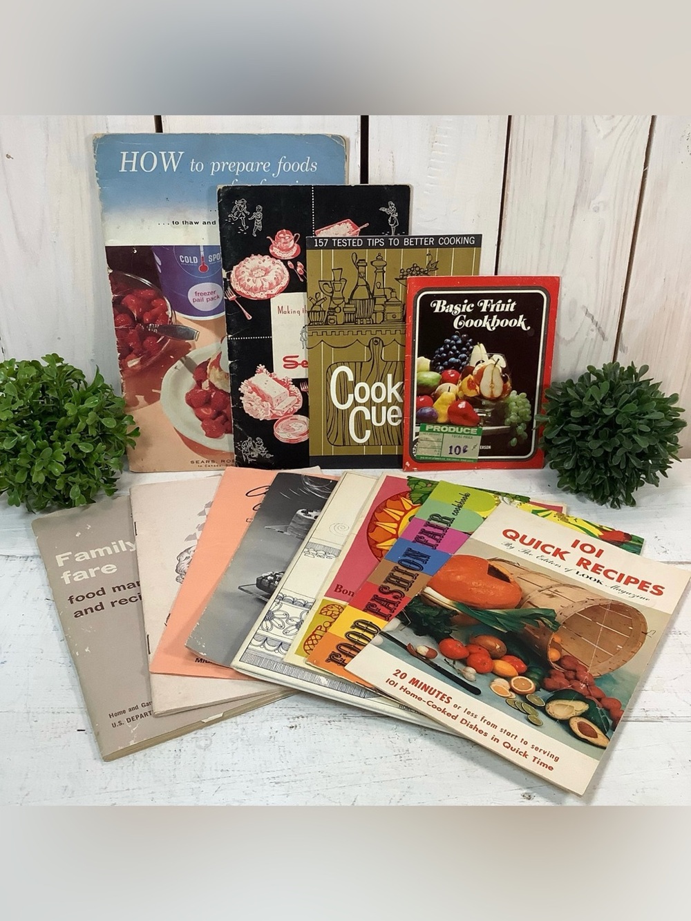 Bundle Lot of 12 Vintage Recipe & Cookbooks, Ephemera